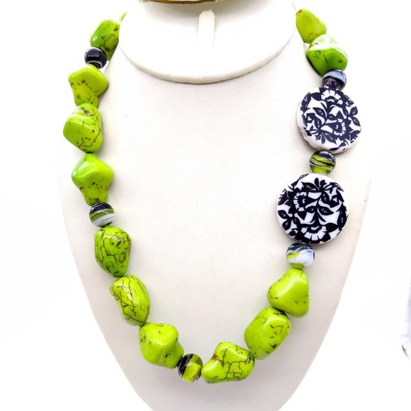 Jewelry - Fantastic Bright Green Beaded Necklace, Dyed Natural Stones with Vintage Art